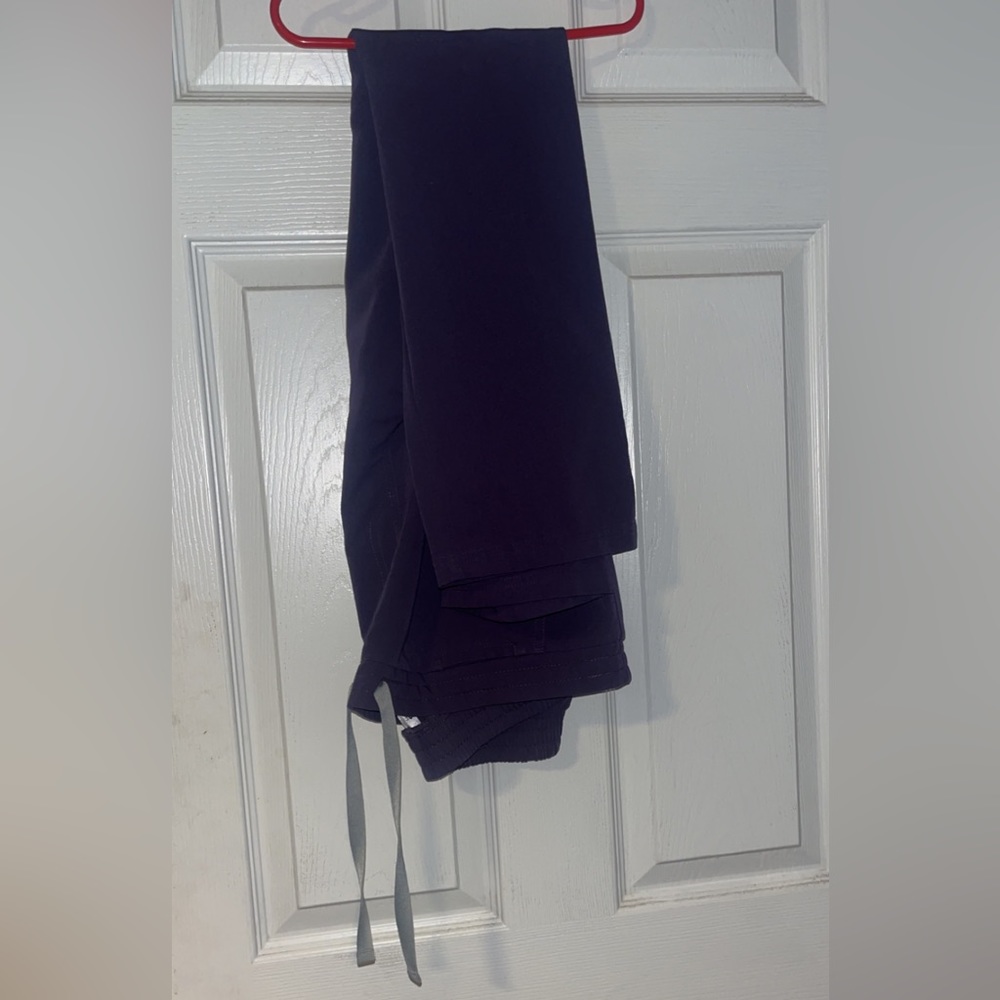 Figs Purple Shadow Yola Bottoms💜 Size L